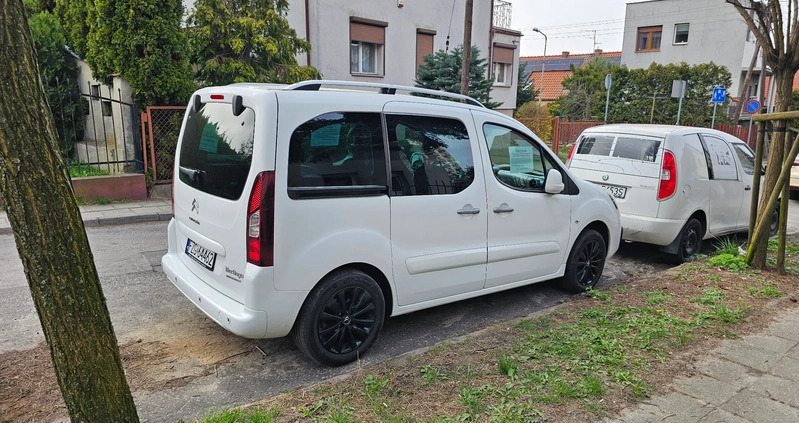 Citroen Berlingo cena 42900 przebieg: 118000, rok produkcji 2017 z Góra małe 667